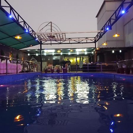 Hotel 5 Flowers Ananta Elite Kota  Dış mekan fotoğraf