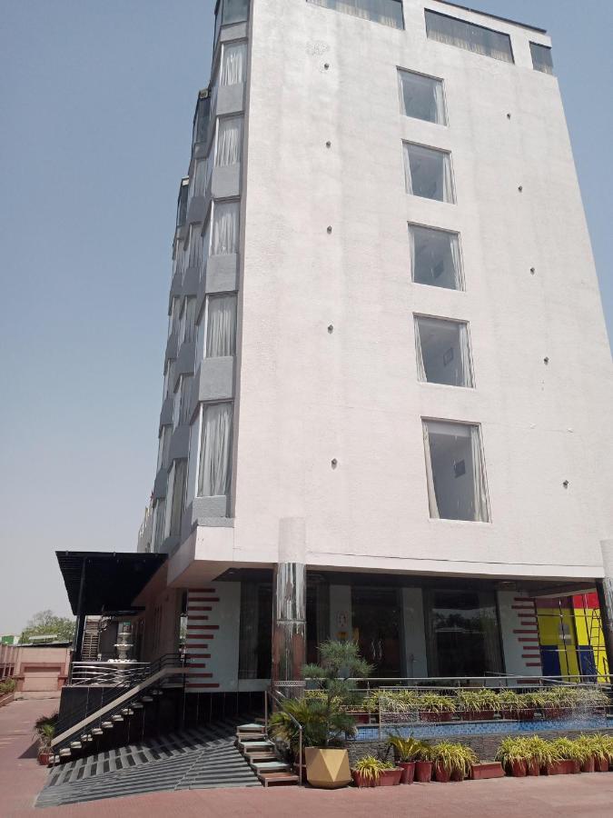 Hotel 5 Flowers Ananta Elite Kota  Dış mekan fotoğraf