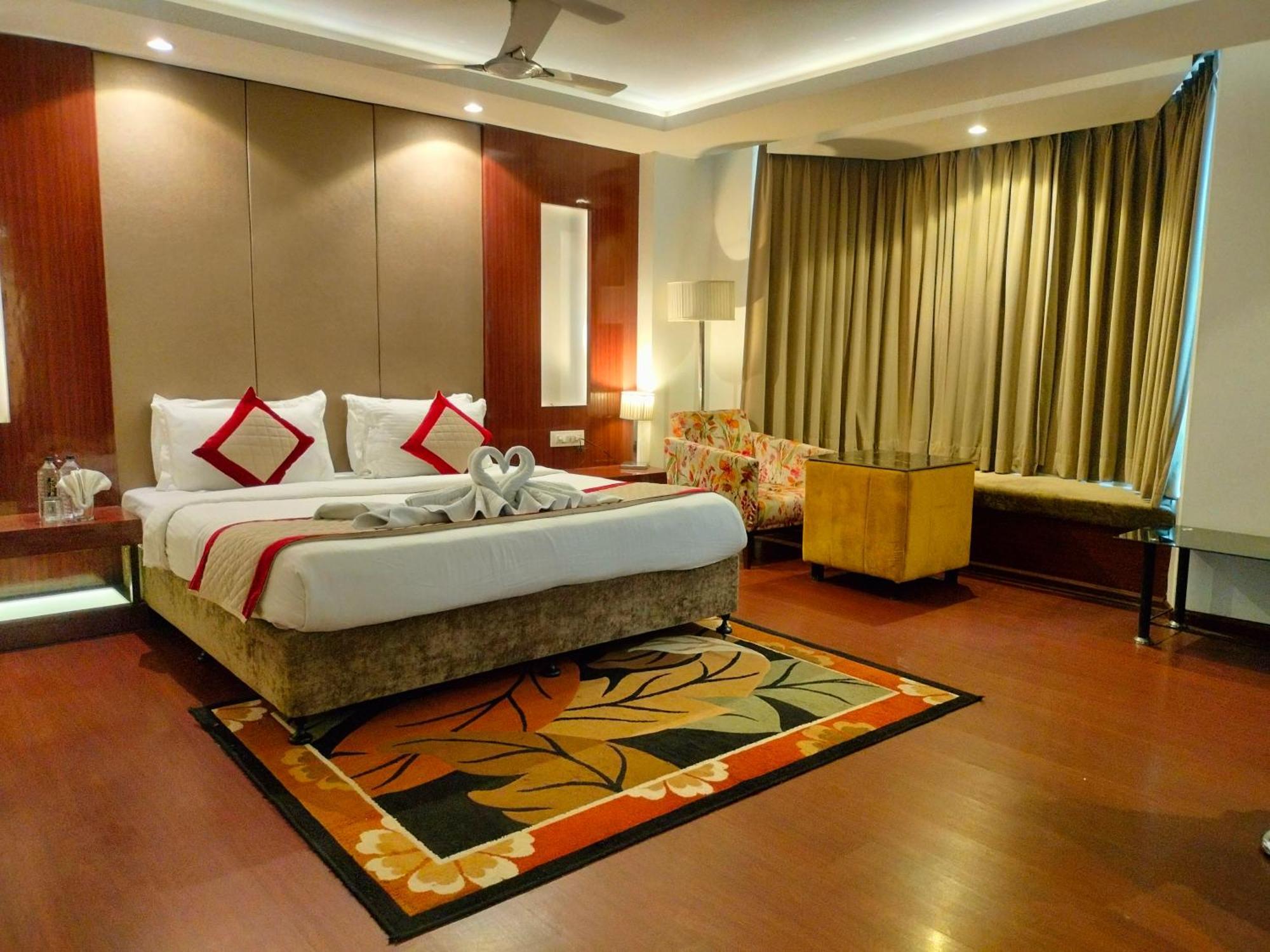 Hotel 5 Flowers Ananta Elite Kota  Dış mekan fotoğraf
