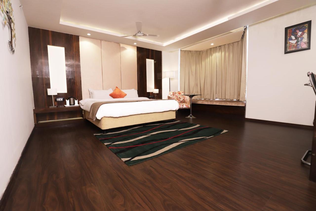 Hotel 5 Flowers Ananta Elite Kota  Dış mekan fotoğraf