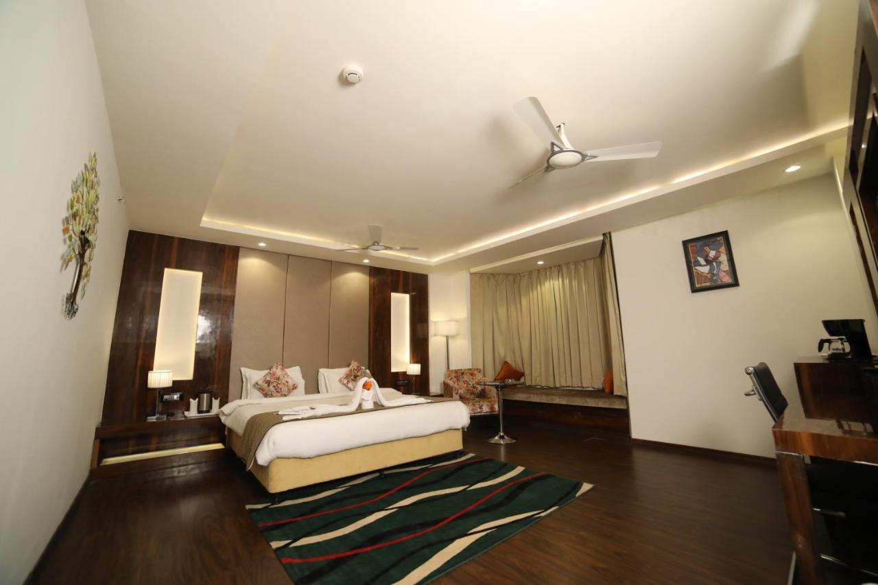 Hotel 5 Flowers Ananta Elite Kota  Dış mekan fotoğraf