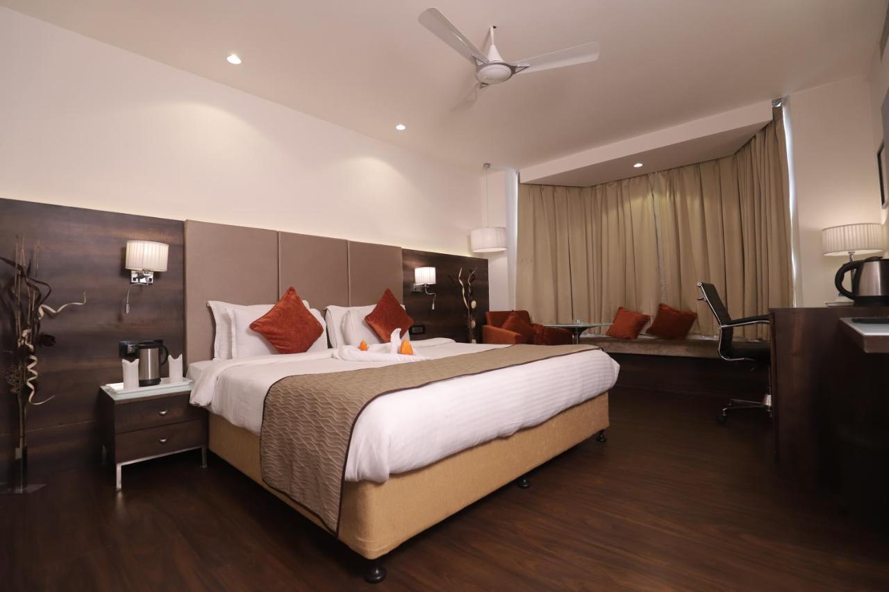 Hotel 5 Flowers Ananta Elite Kota  Dış mekan fotoğraf